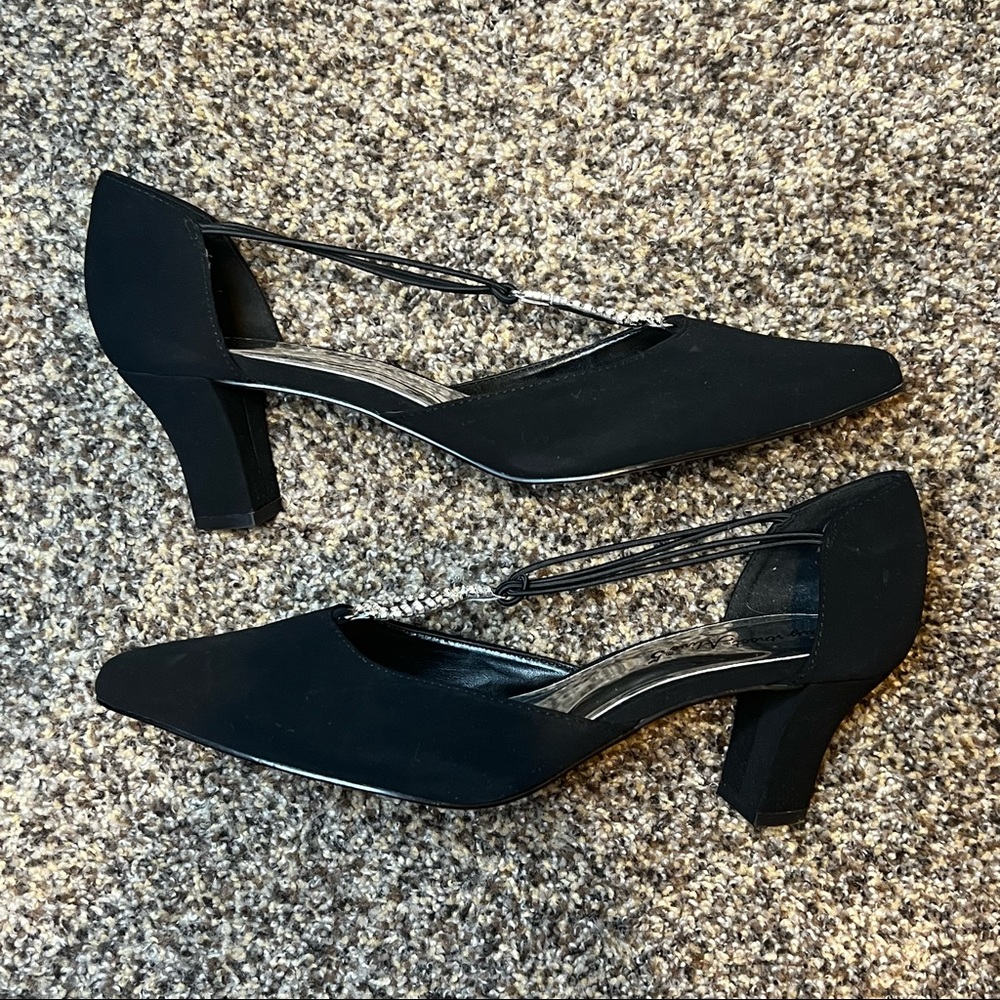 ✨ brand new ✨ black heels with rhinestones